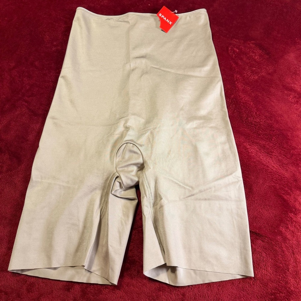 Spanx Simplicity High Waisted Mid Thigh Shape‎ Short 24064 XL Nude Firm Control